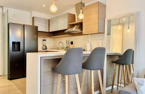 Antiguo Country Apartment | w* | Refined 1BR in Parque Virrey