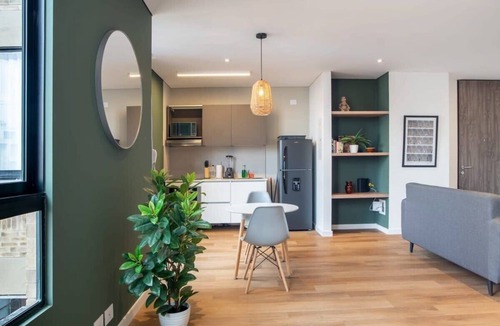 Antiguo Country Apartment | w* | Sunlit Loft in Parque Virrey