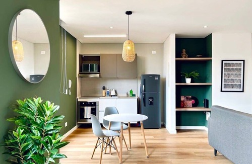 Antiguo Country Apartment | w* | Sunlit Loft in Parque Virrey