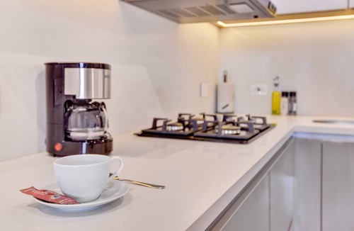 San Patricio Apartment | w* | Warm Loft w/Balcony in Santa Barbara
