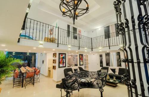 Cartagena Walled City House | Walled City 9BR Luxury Villa - Jacuzzi & Pool Table