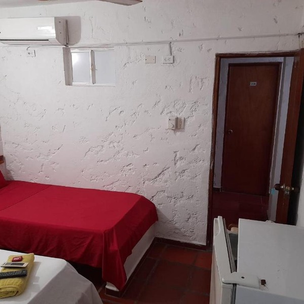 Hotel Crisanto Luque
