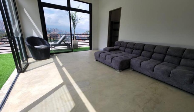 57 Oasis Las palmas lleras provenza in Medellín