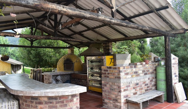 A beautiful country home offering magnificent views and spacious outdoor areas. Pets Allowed in Duitama