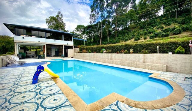 A charming, relaxing family-run estate! Just 5 minutes from town in Ubaque