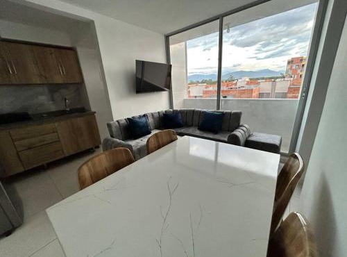 Acogedor apartamento tres habitaciones