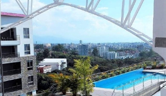 Adorable 2-bedroom apartment in amazing Armenia location