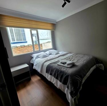 Apartamento 2 habitaciones con terraza, vista, parqueadero GRATIS