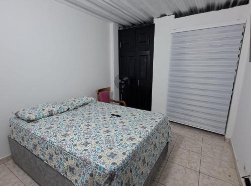 Apartamento Con Entrada independiente, 2 Habitaciones y 1 Baño