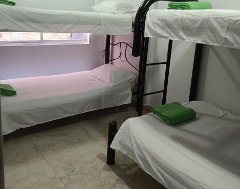 Apartamento lindo con balcon