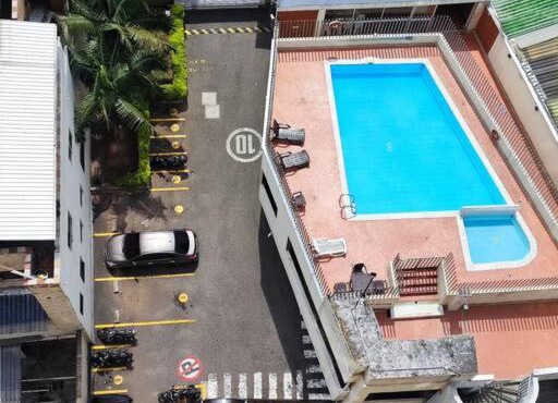 Apartamento zona centro con piscina