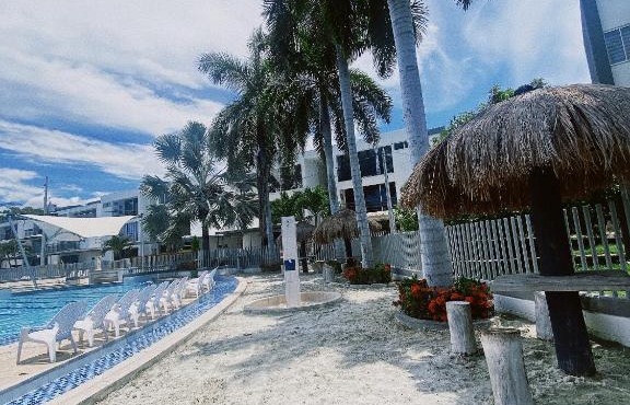 Apartasol en ciudadela santa fe vista a la piscina