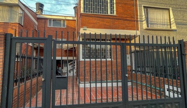 Apartment near the airport, modern shopping malls and entertainment centers