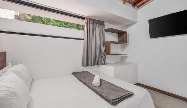 Apartment with Hot Tub on Provenza's by Nowa