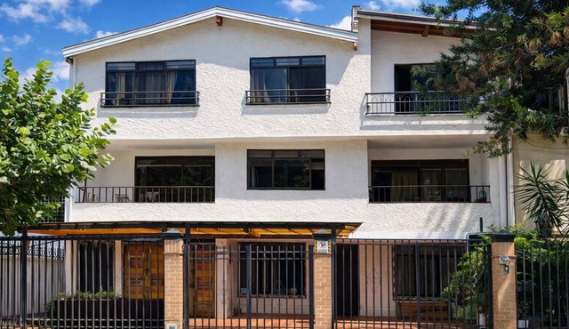 Authentic Casa Paisa with a Private Patio and Outdoor Kitchen in Medellín