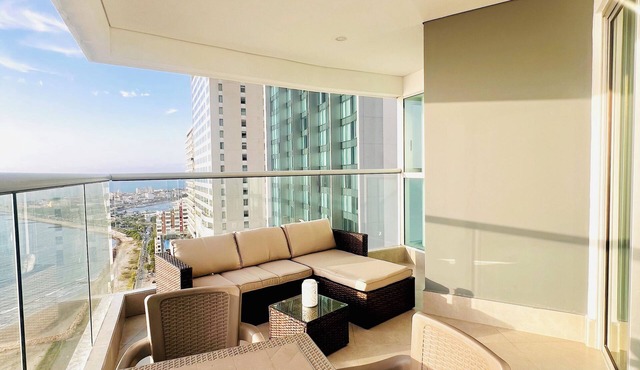 Beachfront Apartment in Cartagena: 3 Bedroom Comfort and Style in Cartagena de Indias