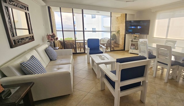 Beautiful Apartment on High Floor by Parceros Group in Cartagena de Indias