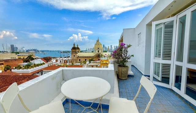 by Calamari.Homes - Plaza de Bolivar - Sea View - Walled City in Cartagena de Indias