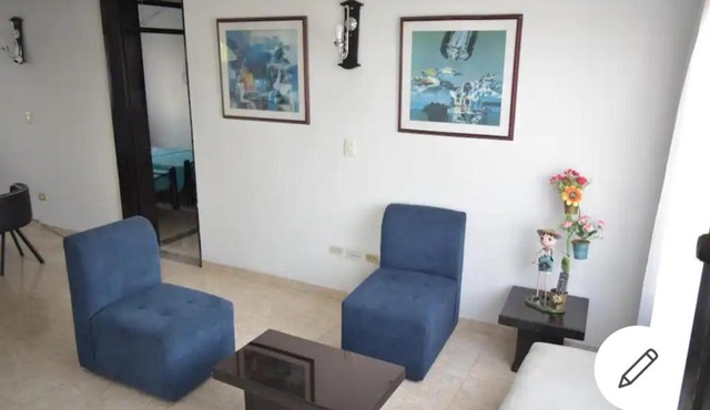 Cómodo apartamento iluminado y fresco in Salomita