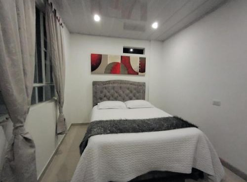 C habitación con baño privado