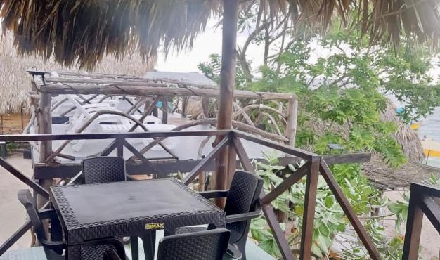 C4-R HABITACION TIPO CABAÑA EN ISLA DE BARU in Baru