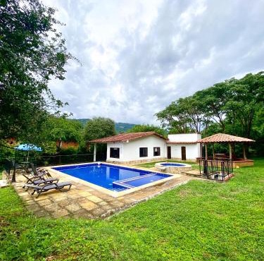 Cabaña campestre la Rocka