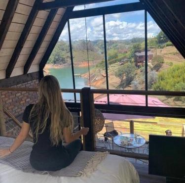 Cabaña con jacuzzi y acceso al embalse - Portum I in El Peñol