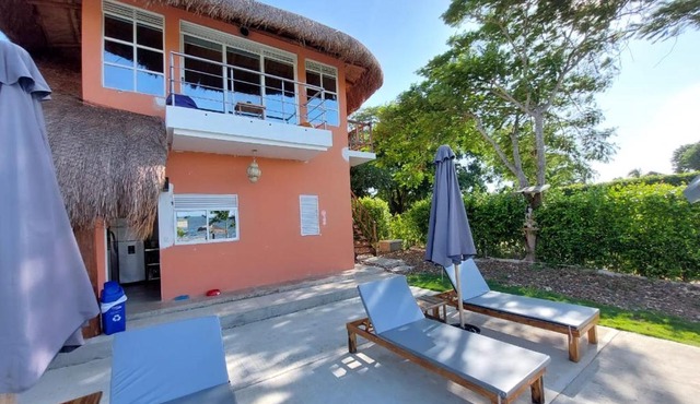 CABAÑA PARA VACACIONAR, CERCA DE CARTAGENA