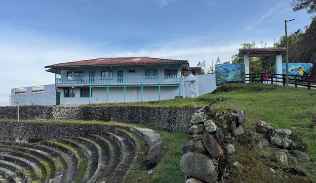 CASA FINCA EN SALENTO | MIRADOR | NATURALEZA Y CALMA | 8 HABITACIONES