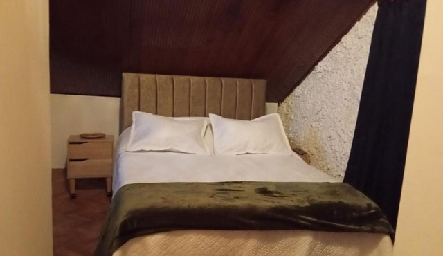 Casa Hotel HyL Pontevedra - cerca a la clínica Shaio, Pontevedra