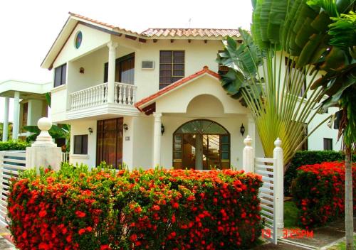 Casa Quinta Privada en Condominio la Estancia en Melgar in Melgar