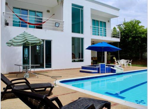CASA QUINTA VILLA EN MELGAR in Melgar