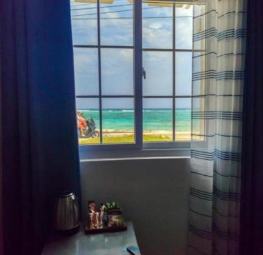 Coconut Beach lodge #1