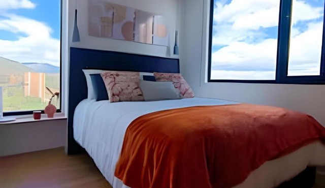 Comfort with panoramic balcony, parking, Usaquén in Bogotá