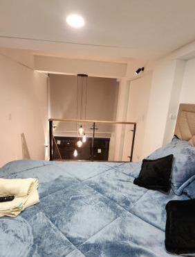 Duplex a 1 cuadra de la embajada americana