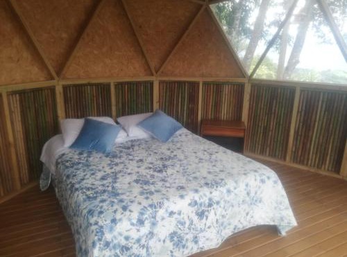 Ecobindu-Domo in Albán