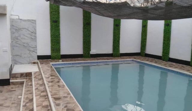 Espectacular casa con piscina privada en el centro de Girardot