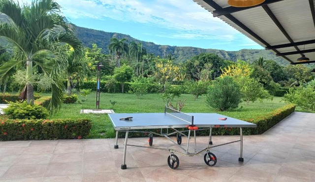Extraordinaria casa con piscina y pura naturaleza Honda
