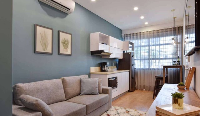 G102 - Stylish 1-Bed in Granada | Fast WiFi Included in Cali