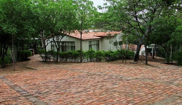 Girardot Cabañas - Balcón de Guabinal - Cabaña de 3 Habitaciones