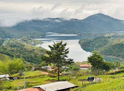 Glamping Samadhi - el Peñol
