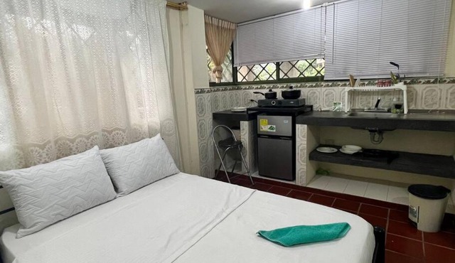 Gorgeous Studio with AC and WIFI
