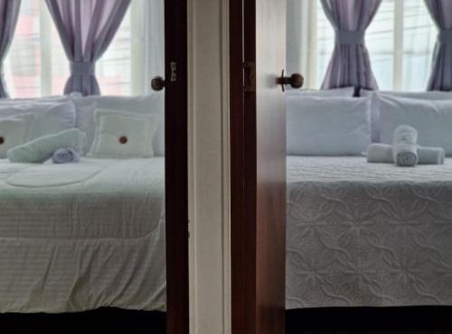 Habitación baño privado garaje moto, Manizales