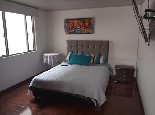 Habitación con baño privado cerca al aeropuerto