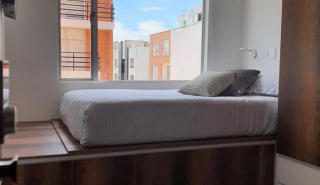 Habitaciones para mujeres en apartamento Acceso a cocina equipada, baño y lavandería