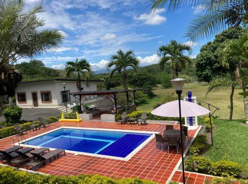 Hacienda Daniela in Cascajero
