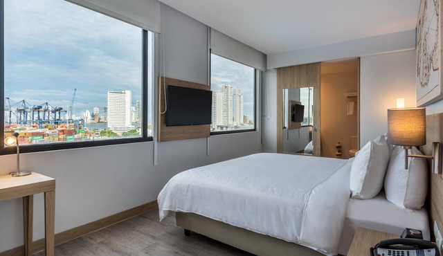 Holiday Inn Express Cartagena Manga by IHG