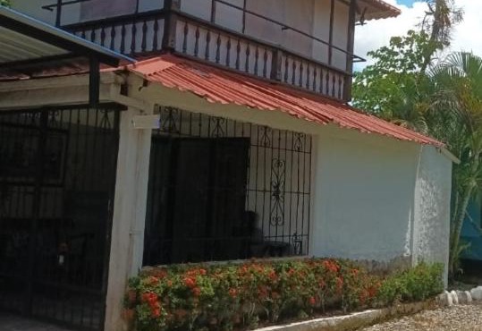 HOSPEDAJE TURÍSTICO CAMPESTRE "VILLA ALONDRA" Parqueo Privado!