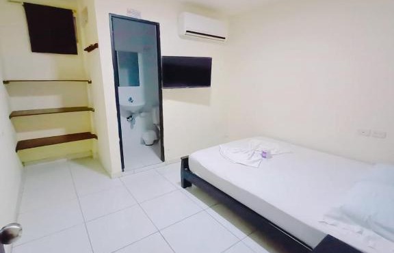 HOSTAL BOCA CHICA