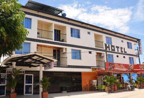 Hotel Bahía Cadi